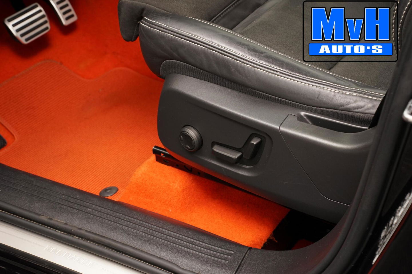 Volvo XC40 1.5 T5 Recharge R-Design|UNIEK!|PANO|STOEL/STUUR.VERW