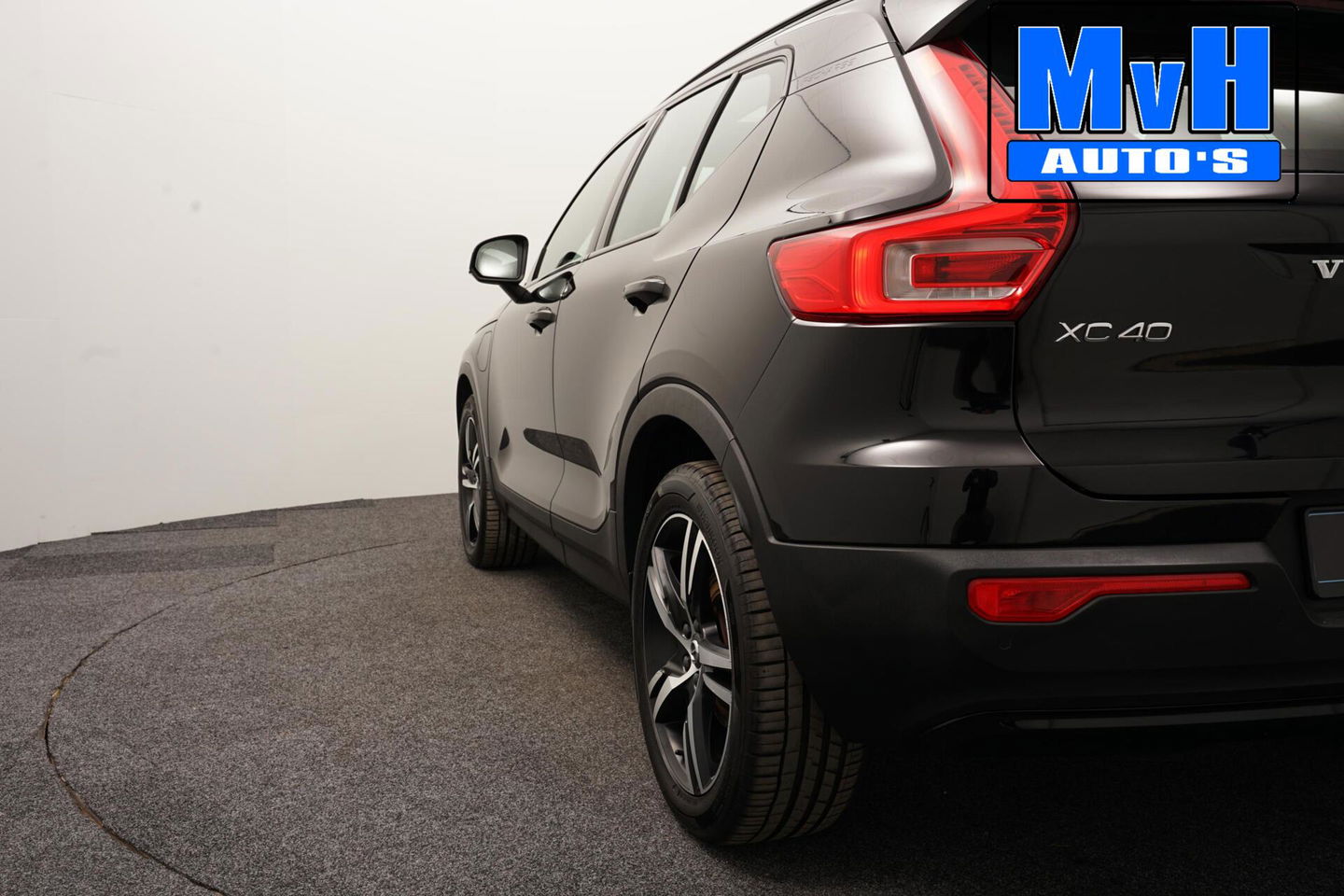 Volvo XC40 1.5 T5 Recharge R-Design|UNIEK!|PANO|STOEL/STUUR.VERW