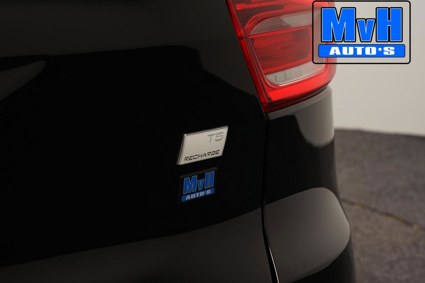 Volvo XC40 1.5 T5 Recharge R-Design|UNIEK!|PANO|STOEL/STUUR.VERW