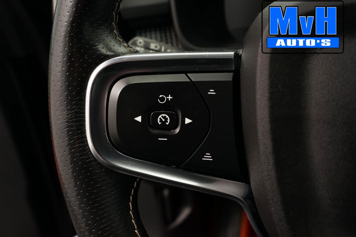 Volvo XC40 1.5 T5 Recharge R-Design|UNIEK!|PANO|STOEL/STUUR.VERW