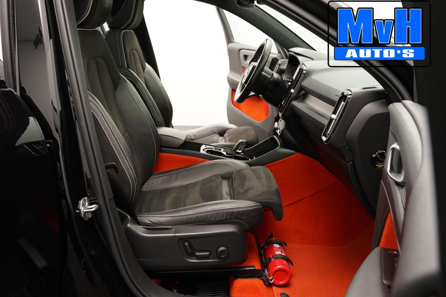 Volvo XC40 1.5 T5 Recharge R-Design|UNIEK!|PANO|STOEL/STUUR.VERW