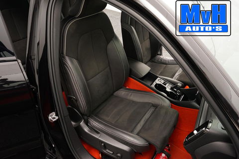 Volvo XC40 1.5 T5 Recharge R-Design|UNIEK!|PANO|STOEL/STUUR.VERW