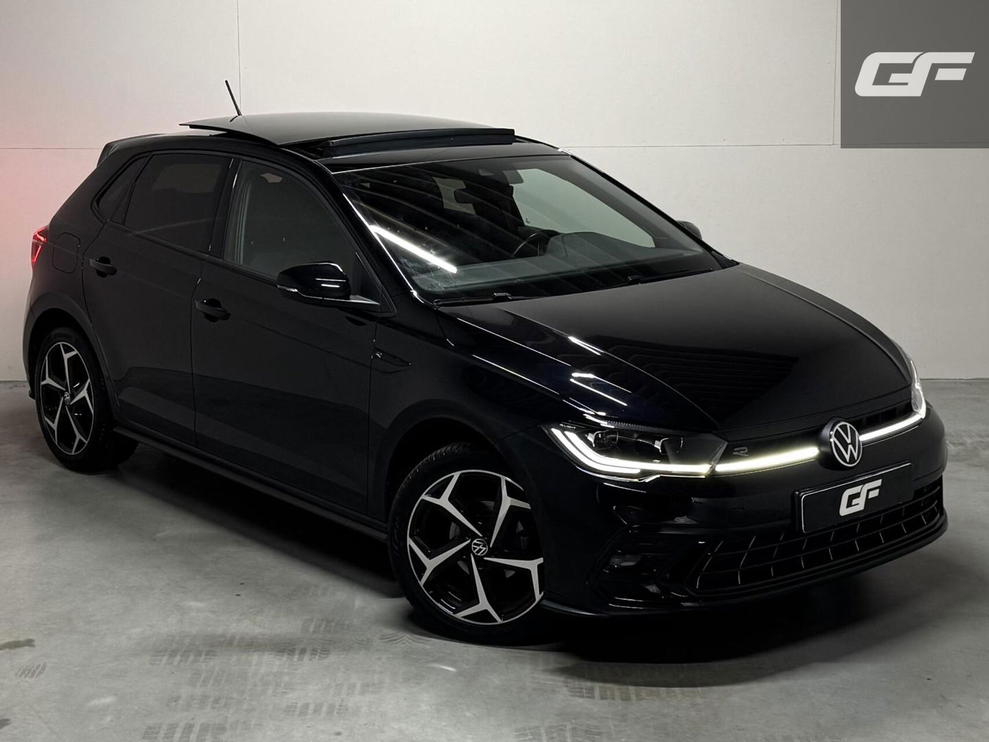Volkswagen Polo 1.0 TSI R-Line Pano Virtual DSG Carplay NAP