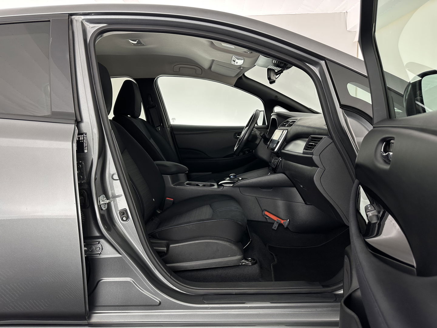 Nissan Leaf N-Connecta 40 kWh {SOH-90%} Aut. *HEATPUMP | ADAPTIVE-CRUISE | NAVI-FULLMAP | TOPVIEW | KEYLESS | BLINDSPOT |  DIGI-COCKPIT | HEATED-COMFORTSEATS | DAB | PRIVACYGLASS | ECC | PDC | CARPLAY | 17"ALU*