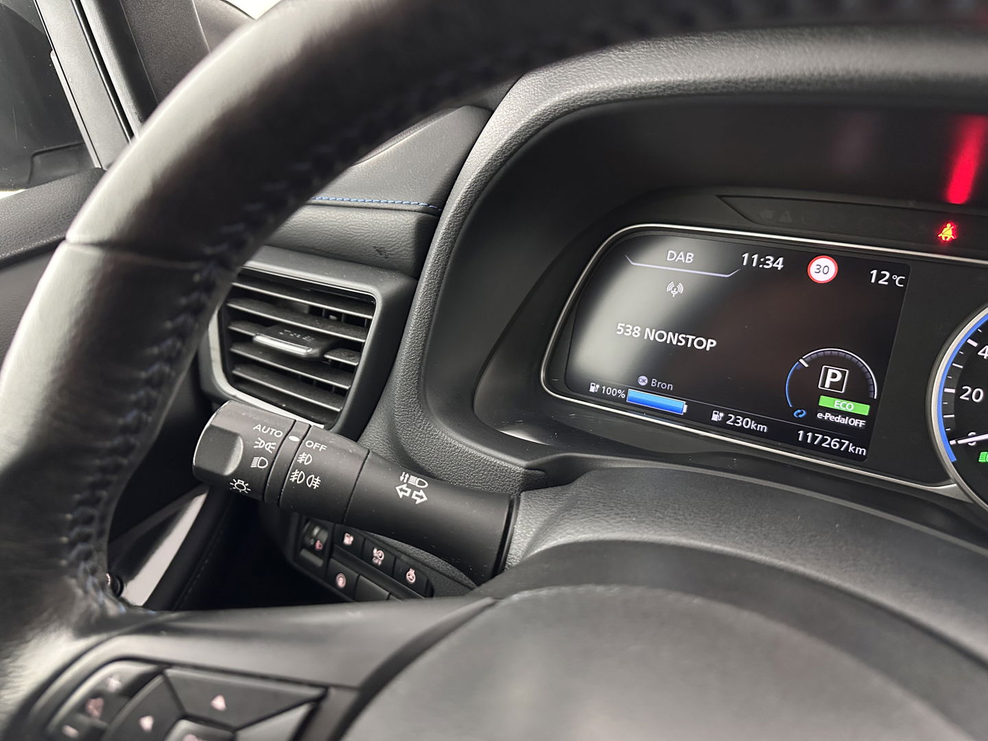 Nissan Leaf N-Connecta 40 kWh {SOH-90%} Aut. *HEATPUMP | ADAPTIVE-CRUISE | NAVI-FULLMAP | TOPVIEW | KEYLESS | BLINDSPOT |  DIGI-COCKPIT | HEATED-COMFORTSEATS | DAB | PRIVACYGLASS | ECC | PDC | CARPLAY | 17"ALU*