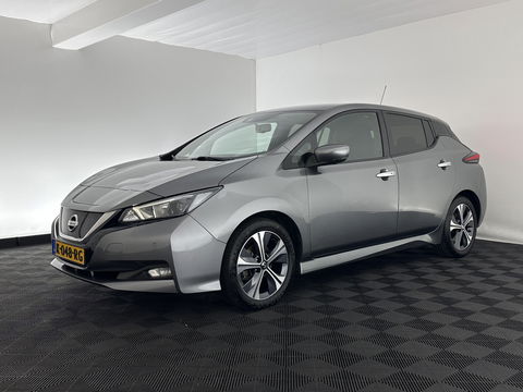 Nissan Leaf N-Connecta 40 kWh {SOH-90%} Aut. *HEATPUMP | ADAPTIVE-CRUISE | NAVI-FULLMAP | TOPVIEW | KEYLESS | BLINDSPOT |  DIGI-COCKPIT | HEATED-COMFORTSEATS | DAB | PRIVACYGLASS | ECC | PDC | CARPLAY | 17"ALU*