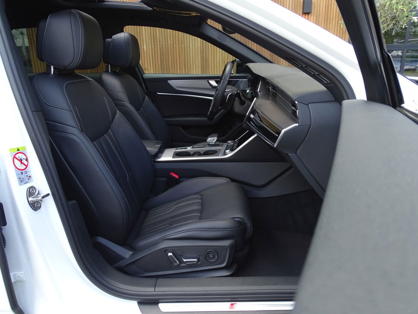 Audi A6 Avant A6 55 TFSI e 425PK ABT Edition / S-LINE / B&O