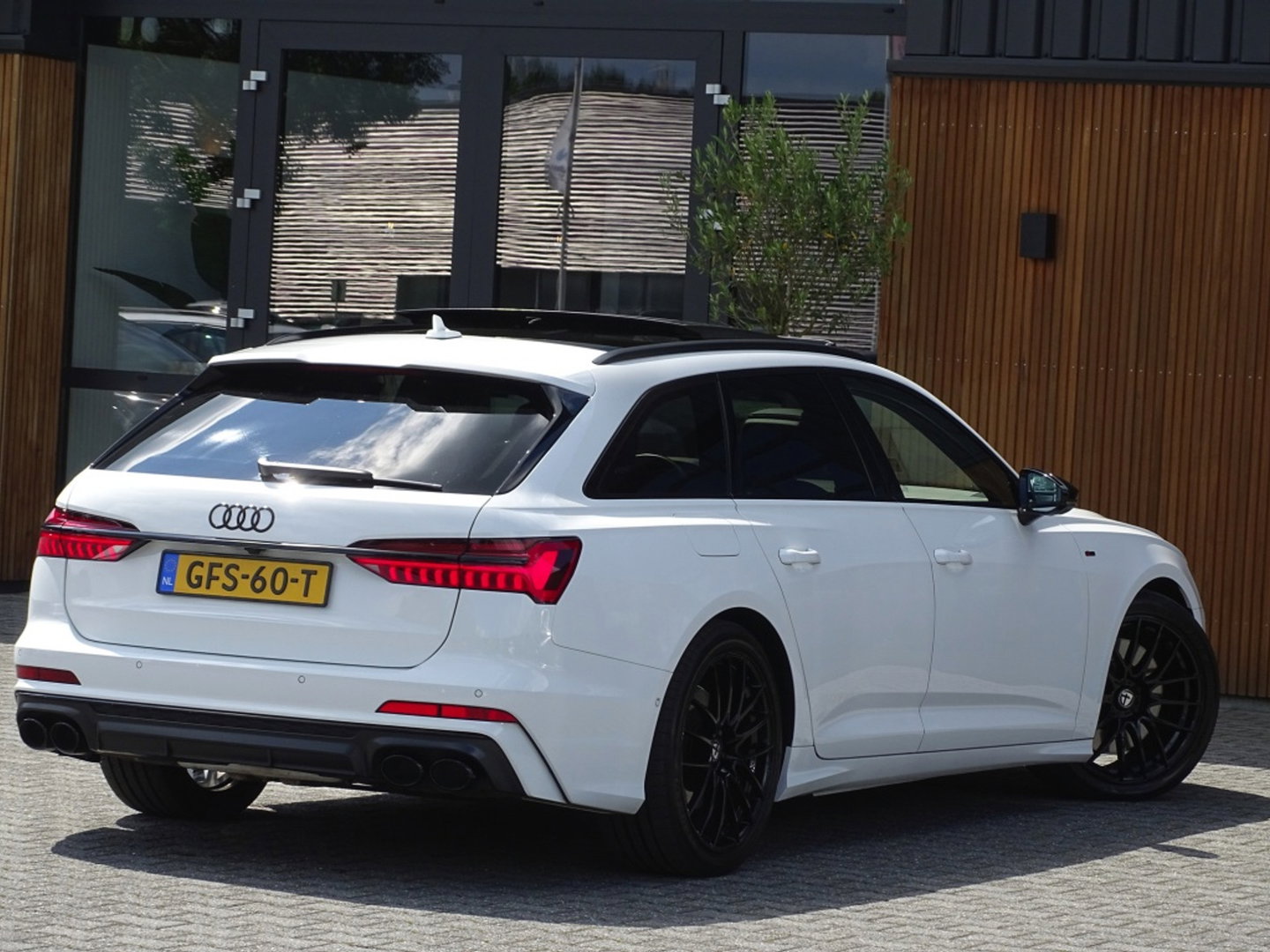 Audi A6 Avant A6 55 TFSI e 425PK ABT Edition / S-LINE / B&O
