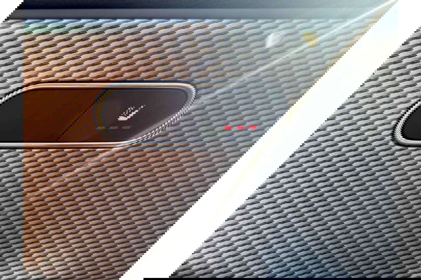 Mercedes-Benz A-Klasse 250e PREMIUM AUTOMAAT PHEV LEER NAVI PDC-CAMERA.