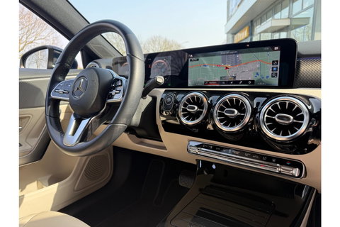 Mercedes-Benz A-Klasse 250e PREMIUM AUTOMAAT PHEV LEER NAVI PDC-CAMERA.