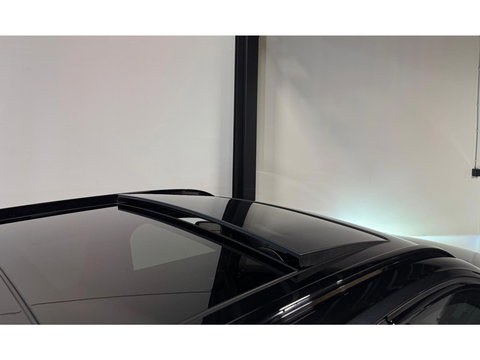 BMW 3 Serie Touring 330e xDrive PANO KEYLESS CAM LASER