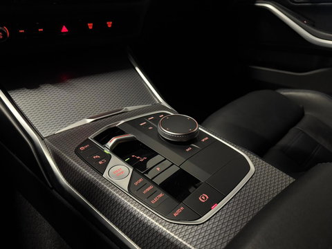 BMW 3 Serie Touring 330e xDrive PANO KEYLESS CAM LASER