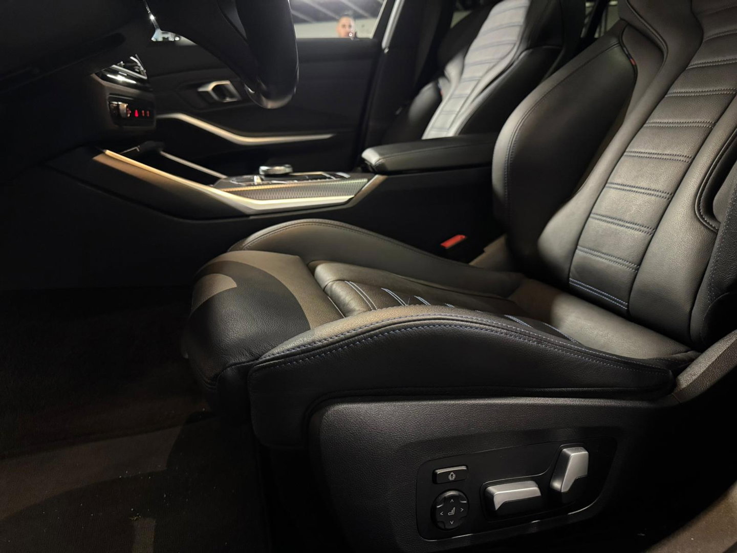 BMW 3 Serie Touring 330e xDrive PANO KEYLESS CAM LASER