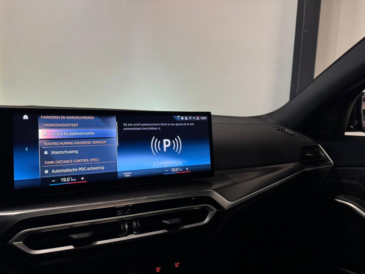 BMW 3 Serie Touring 330e xDrive PANO KEYLESS CAM LASER