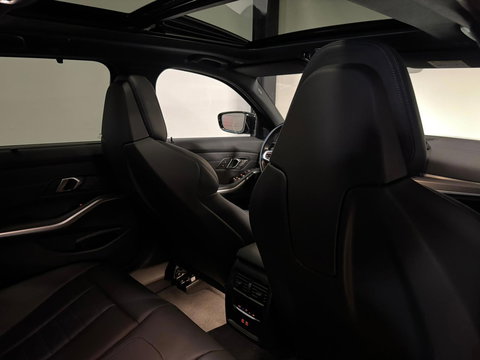 BMW 3 Serie Touring 330e xDrive PANO KEYLESS CAM LASER