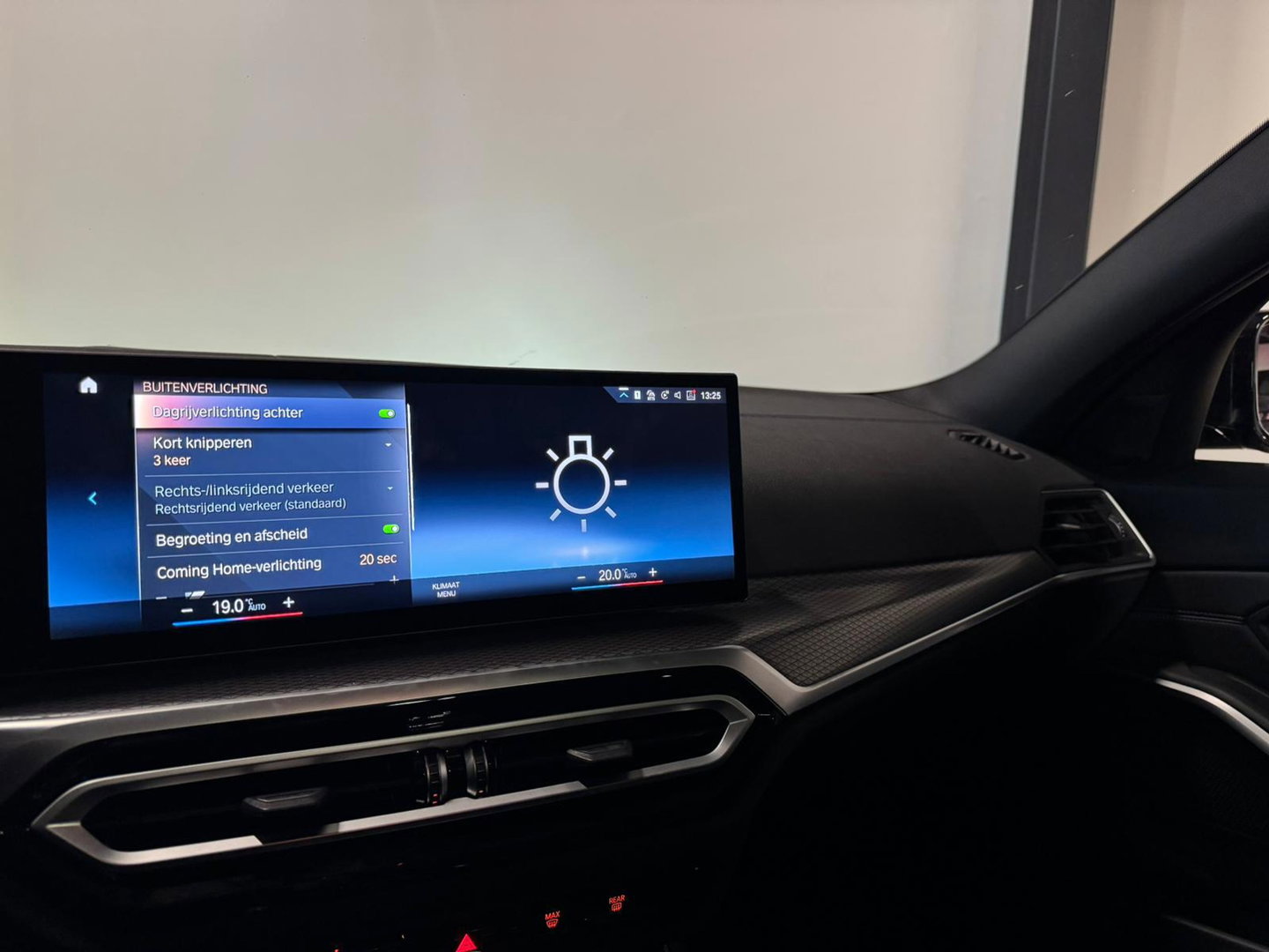 BMW 3 Serie Touring 330e xDrive PANO KEYLESS CAM LASER