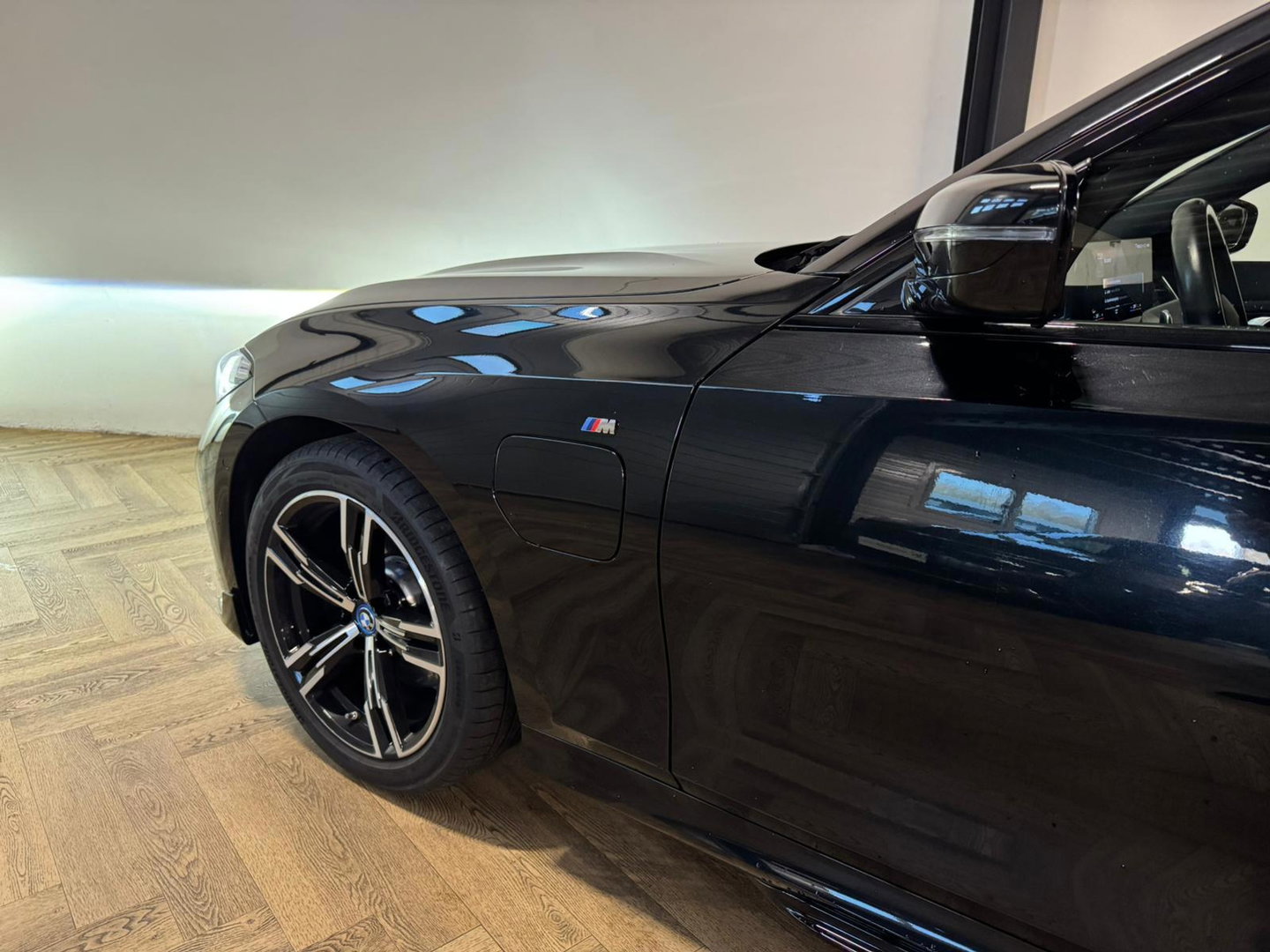 BMW 3 Serie Touring 330e xDrive PANO KEYLESS CAM LASER