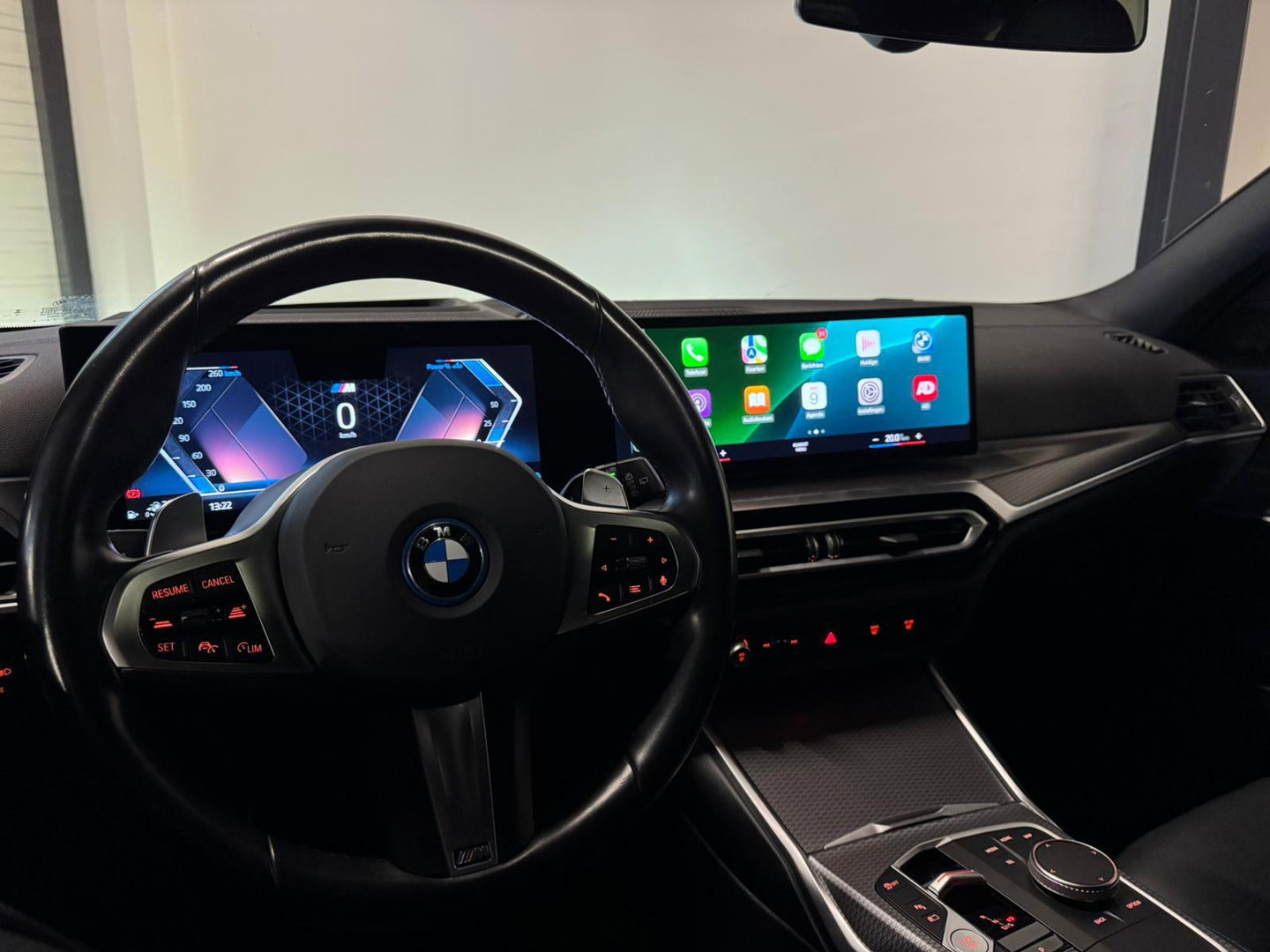 BMW 3 Serie Touring 330e xDrive PANO KEYLESS CAM LASER