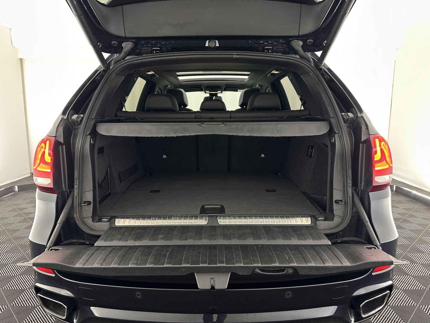 BMW X5 xDrive40e iPerformance High Executive Aut. *PANO | HEAD-UP | LEATHER | XENON | HIFI-SOUND | MEMORY-PACK | NAVI-FULLMAP | CAMERA | ECC | PDC | CRUISE | 19''ALU | TOWBAR*