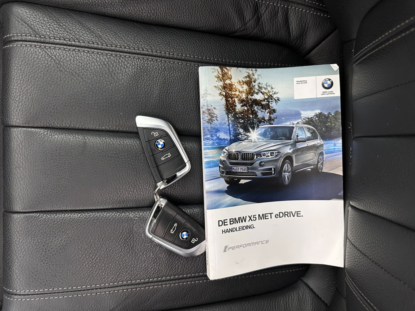 BMW X5 xDrive40e iPerformance High Executive Aut. *PANO | HEAD-UP | LEATHER | XENON | HIFI-SOUND | MEMORY-PACK | NAVI-FULLMAP | CAMERA | ECC | PDC | CRUISE | 19''ALU | TOWBAR*