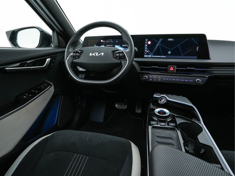 Kia Ev6 GT-Line 77.4 kWh (3-Fase-11kW) {SOH-100%} (INCL-BTW) Aut. *HEATPUMP | PANO | HEAD-UP | LEATHER-ALCANTARA | ADAPTIVE-CRUISE | DIGI-COCKPIT | MERIDIAN-AUDIO | MEMORYPACK | FULL-LED | KEYLESS | TOPVIEW | DAB | BLINDSPOT | NAVI-FULLMAP |