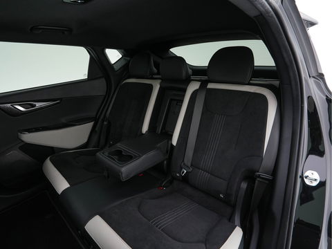 Kia Ev6 GT-Line 77.4 kWh (3-Fase-11kW) {SOH-100%} (INCL-BTW) Aut. *HEATPUMP | PANO | HEAD-UP | LEATHER-ALCANTARA | ADAPTIVE-CRUISE | DIGI-COCKPIT | MERIDIAN-AUDIO | MEMORYPACK | FULL-LED | KEYLESS | TOPVIEW | DAB | BLINDSPOT | NAVI-FULLMAP |