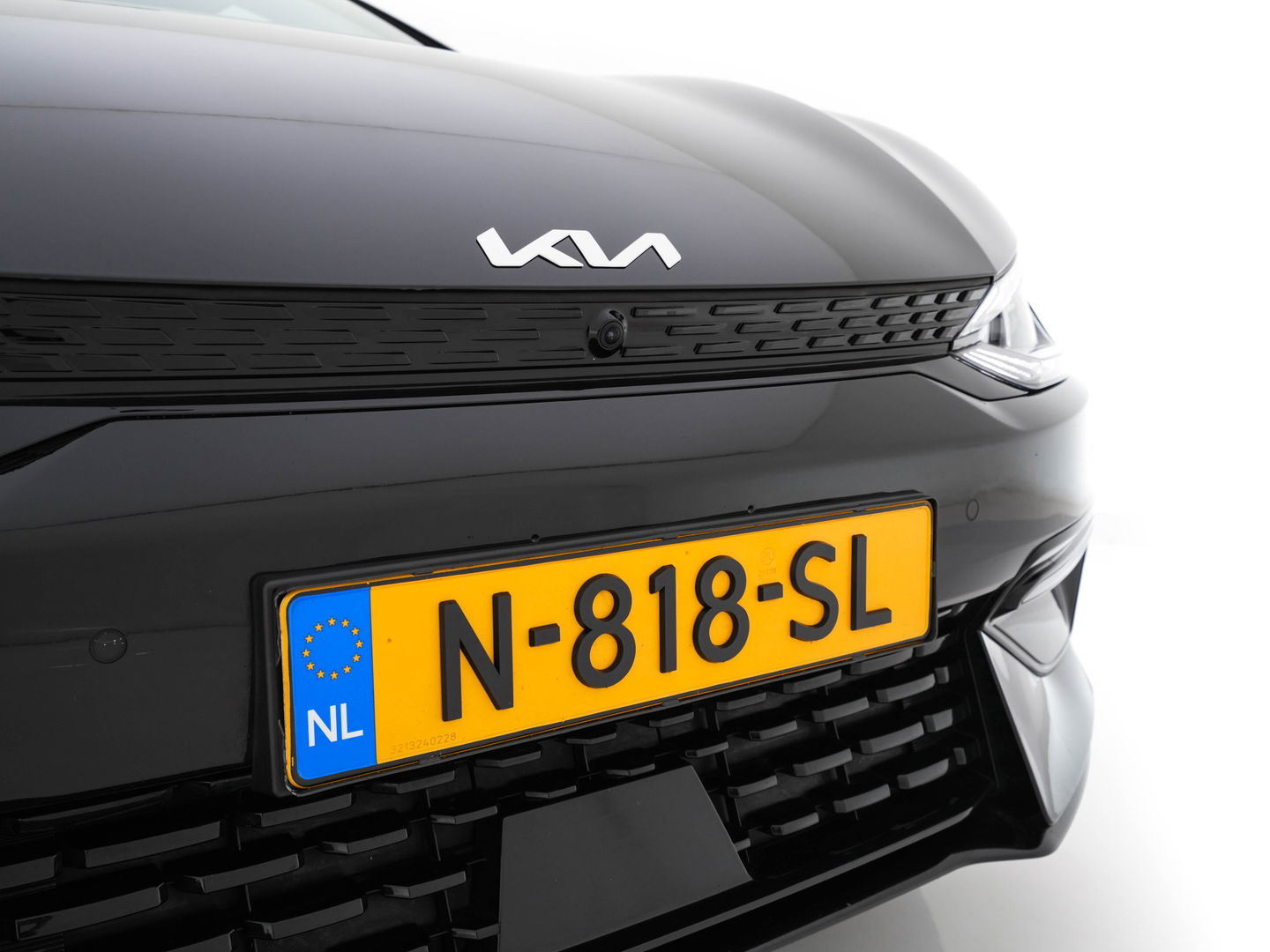 Kia Ev6 GT-Line 77.4 kWh (3-Fase-11kW) {SOH-100%} (INCL-BTW) Aut. *HEATPUMP | PANO | HEAD-UP | LEATHER-ALCANTARA | ADAPTIVE-CRUISE | DIGI-COCKPIT | MERIDIAN-AUDIO | MEMORYPACK | FULL-LED | KEYLESS | TOPVIEW | DAB | BLINDSPOT | NAVI-FULLMAP |