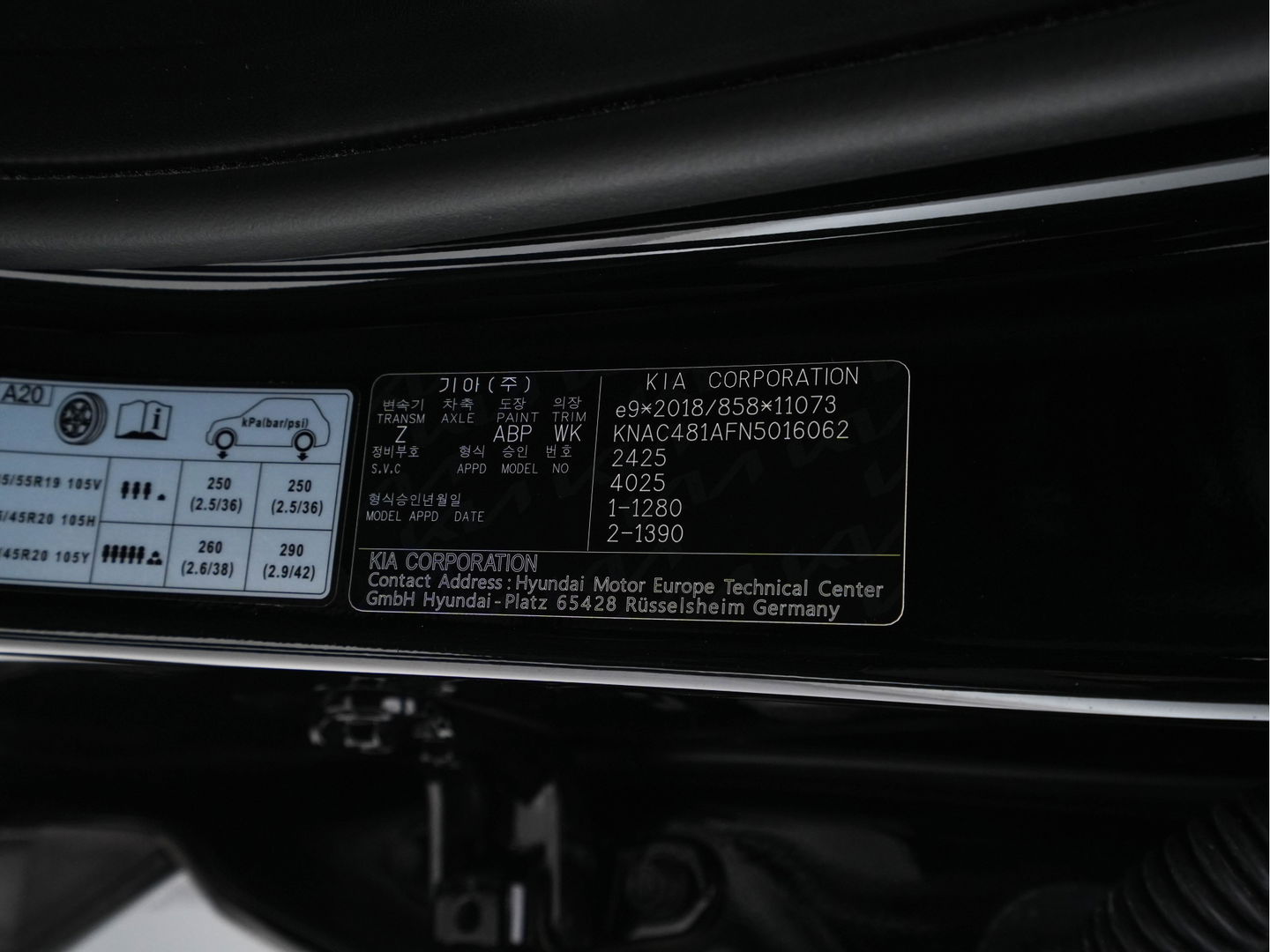 Kia Ev6 GT-Line 77.4 kWh (3-Fase-11kW) {SOH-100%} (INCL-BTW) Aut. *HEATPUMP | PANO | HEAD-UP | LEATHER-ALCANTARA | ADAPTIVE-CRUISE | DIGI-COCKPIT | MERIDIAN-AUDIO | MEMORYPACK | FULL-LED | KEYLESS | TOPVIEW | DAB | BLINDSPOT | NAVI-FULLMAP |