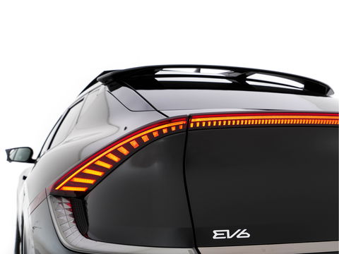 Kia Ev6 GT-Line 77.4 kWh (3-Fase-11kW) {SOH-100%} (INCL-BTW) Aut. *HEATPUMP | PANO | HEAD-UP | LEATHER-ALCANTARA | ADAPTIVE-CRUISE | DIGI-COCKPIT | MERIDIAN-AUDIO | MEMORYPACK | FULL-LED | KEYLESS | TOPVIEW | DAB | BLINDSPOT | NAVI-FULLMAP |