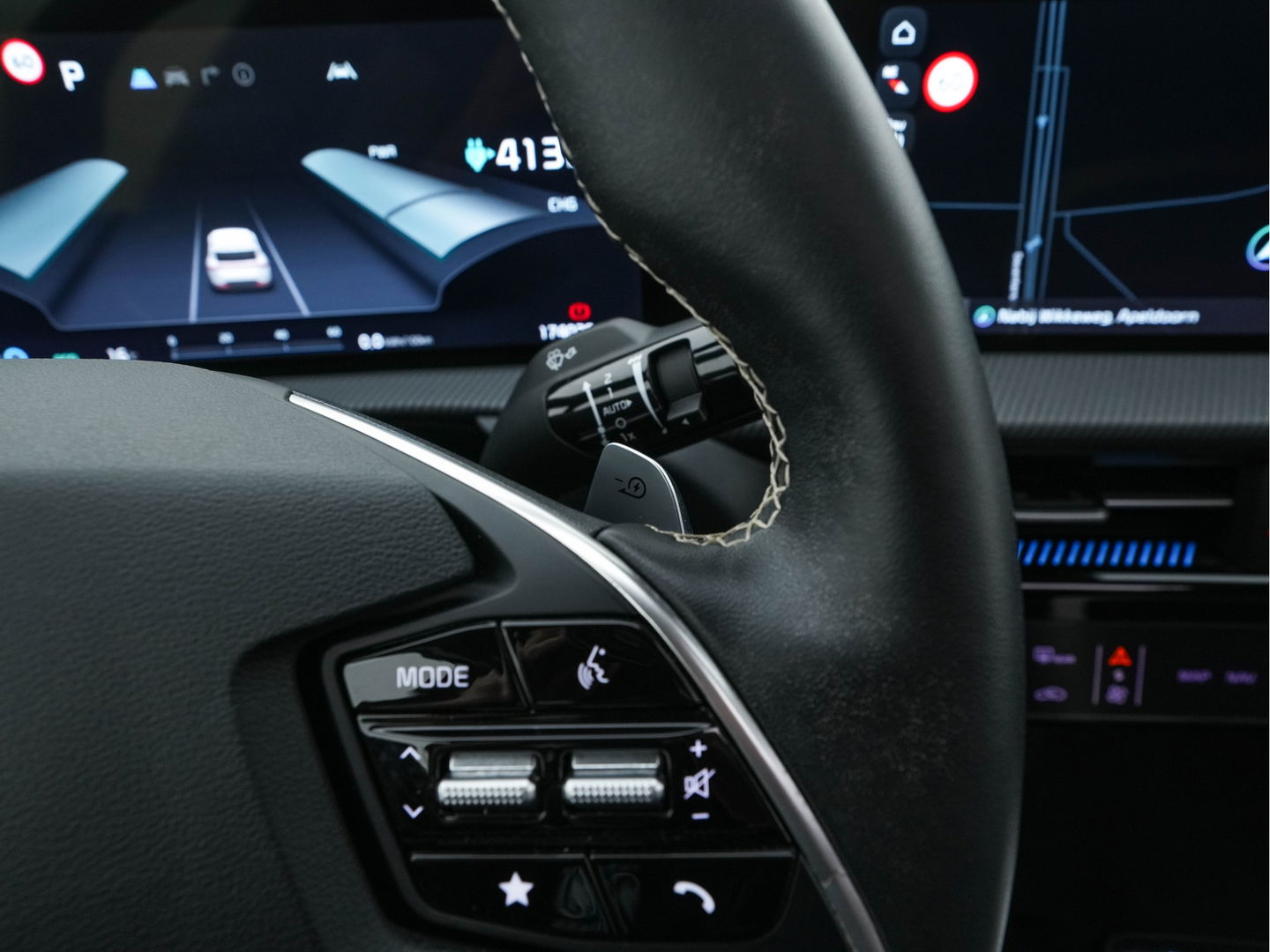 Kia Ev6 GT-Line 77.4 kWh (3-Fase-11kW) {SOH-100%} (INCL-BTW) Aut. *HEATPUMP | PANO | HEAD-UP | LEATHER-ALCANTARA | ADAPTIVE-CRUISE | DIGI-COCKPIT | MERIDIAN-AUDIO | MEMORYPACK | FULL-LED | KEYLESS | TOPVIEW | DAB | BLINDSPOT | NAVI-FULLMAP |