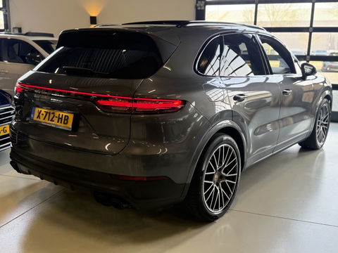Porsche Cayenne 3.0 E-Hybrid 462PK / Platinum Edit. / 2022 / 360°