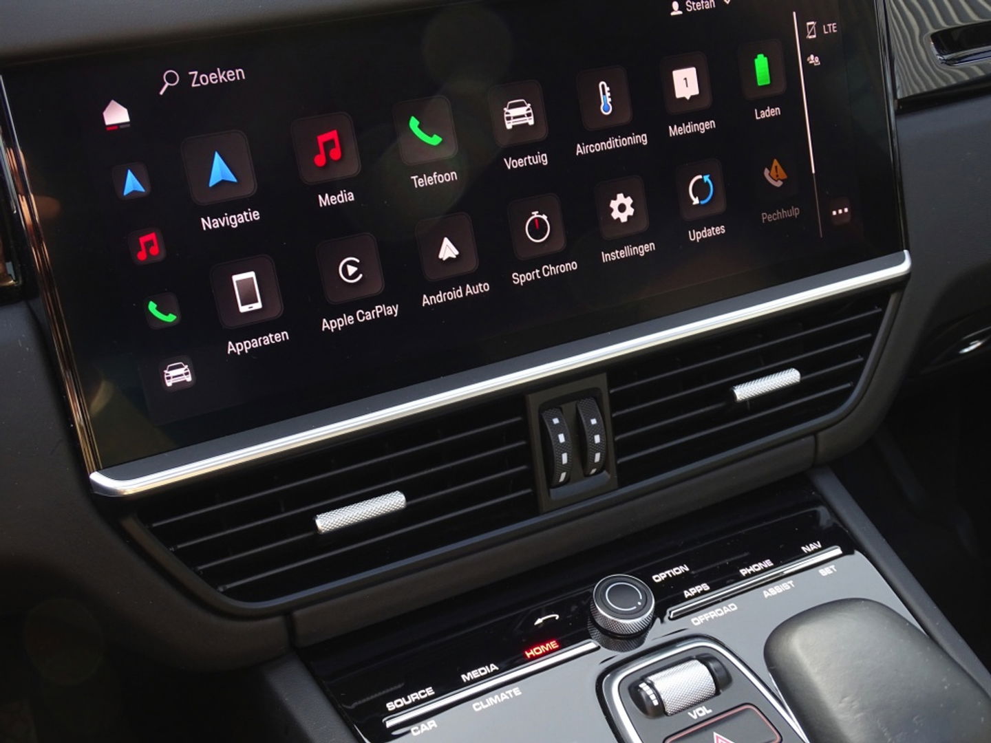 Porsche Cayenne 3.0 E-Hybrid 462PK / Platinum Edit. / 2022 / 360°