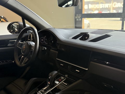 Porsche Cayenne 3.0 E-Hybrid 462PK / Platinum Edit. / 2022 / 360°