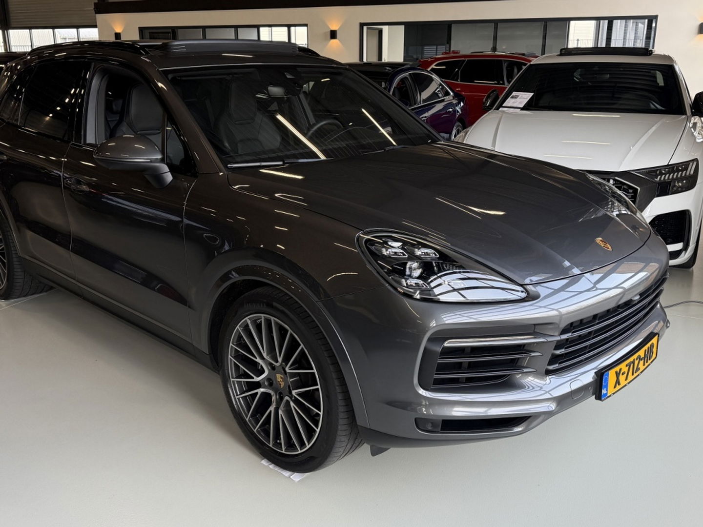 Porsche Cayenne 3.0 E-Hybrid 462PK / Platinum Edit. / 2022 / 360°