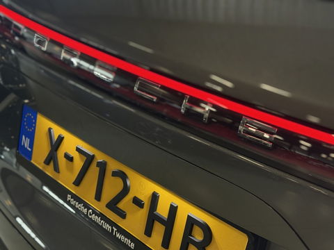 Porsche Cayenne 3.0 E-Hybrid 462PK / Platinum Edit. / 2022 / 360°