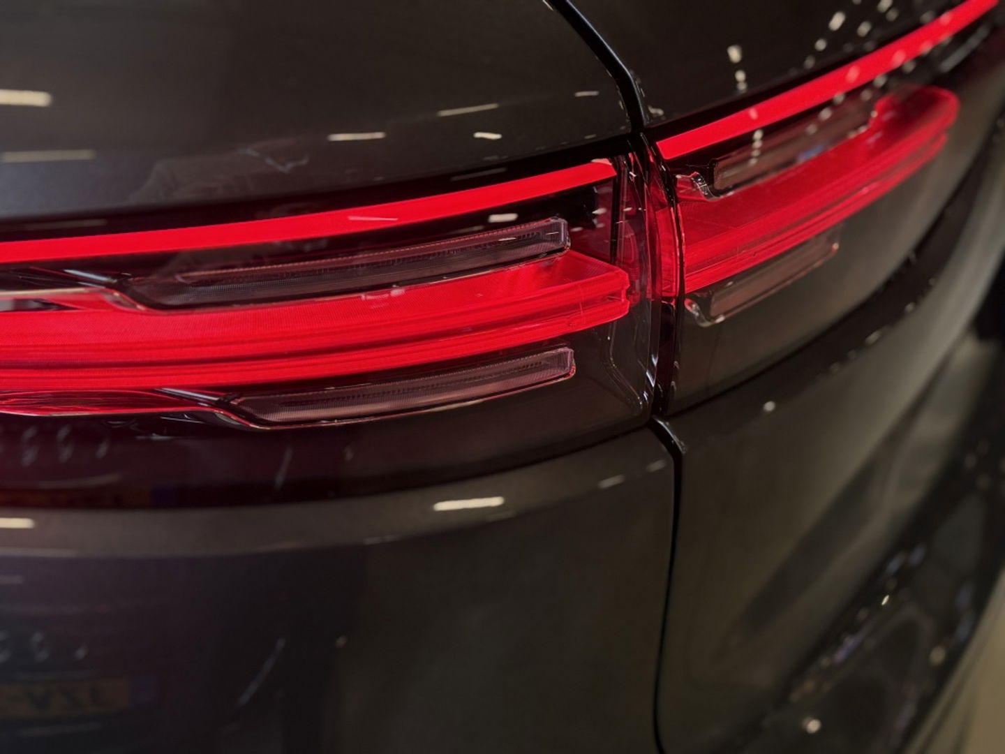 Porsche Cayenne 3.0 E-Hybrid 462PK / Platinum Edit. / 2022 / 360°