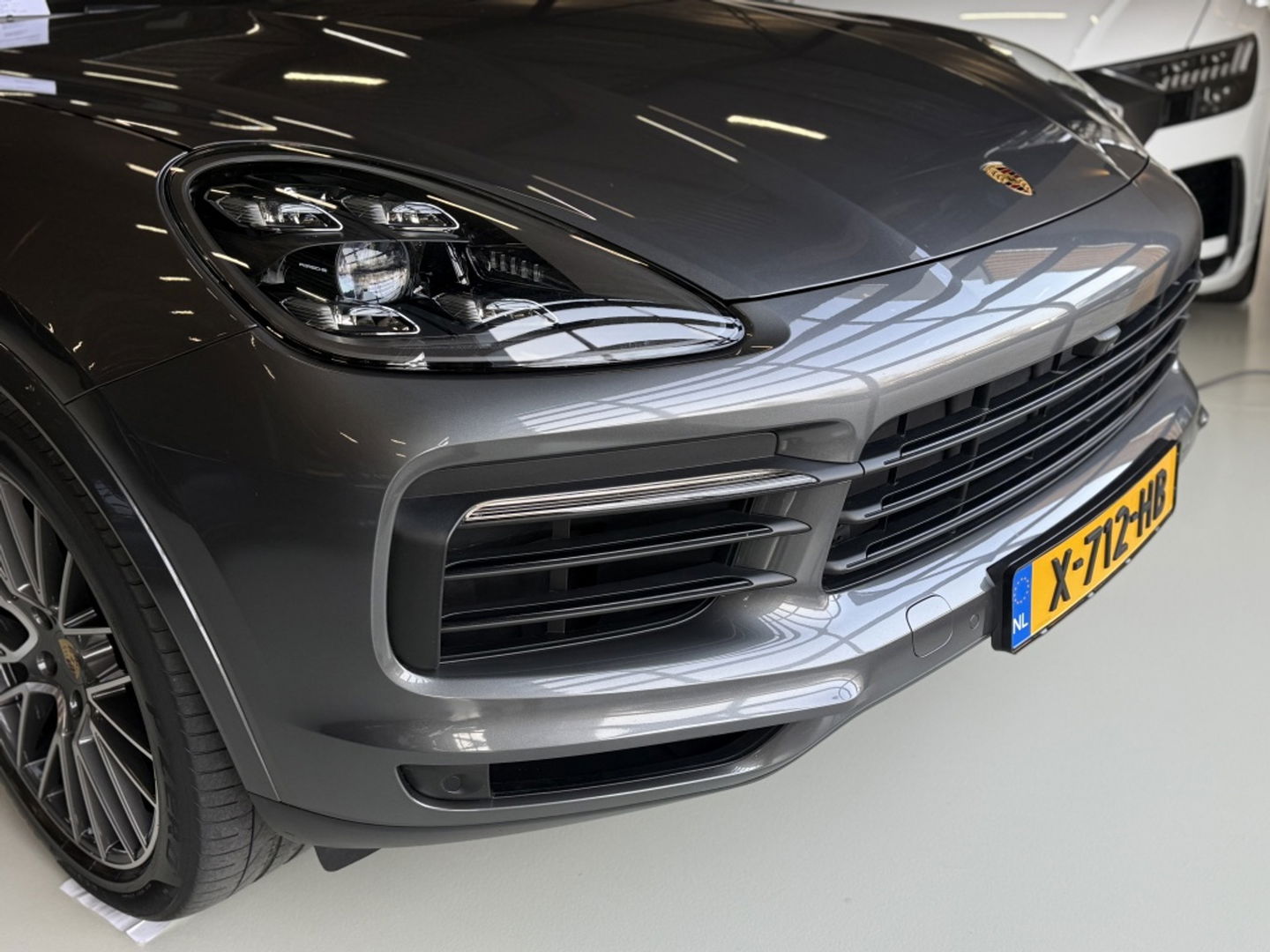 Porsche Cayenne 3.0 E-Hybrid 462PK / Platinum Edit. / 2022 / 360°