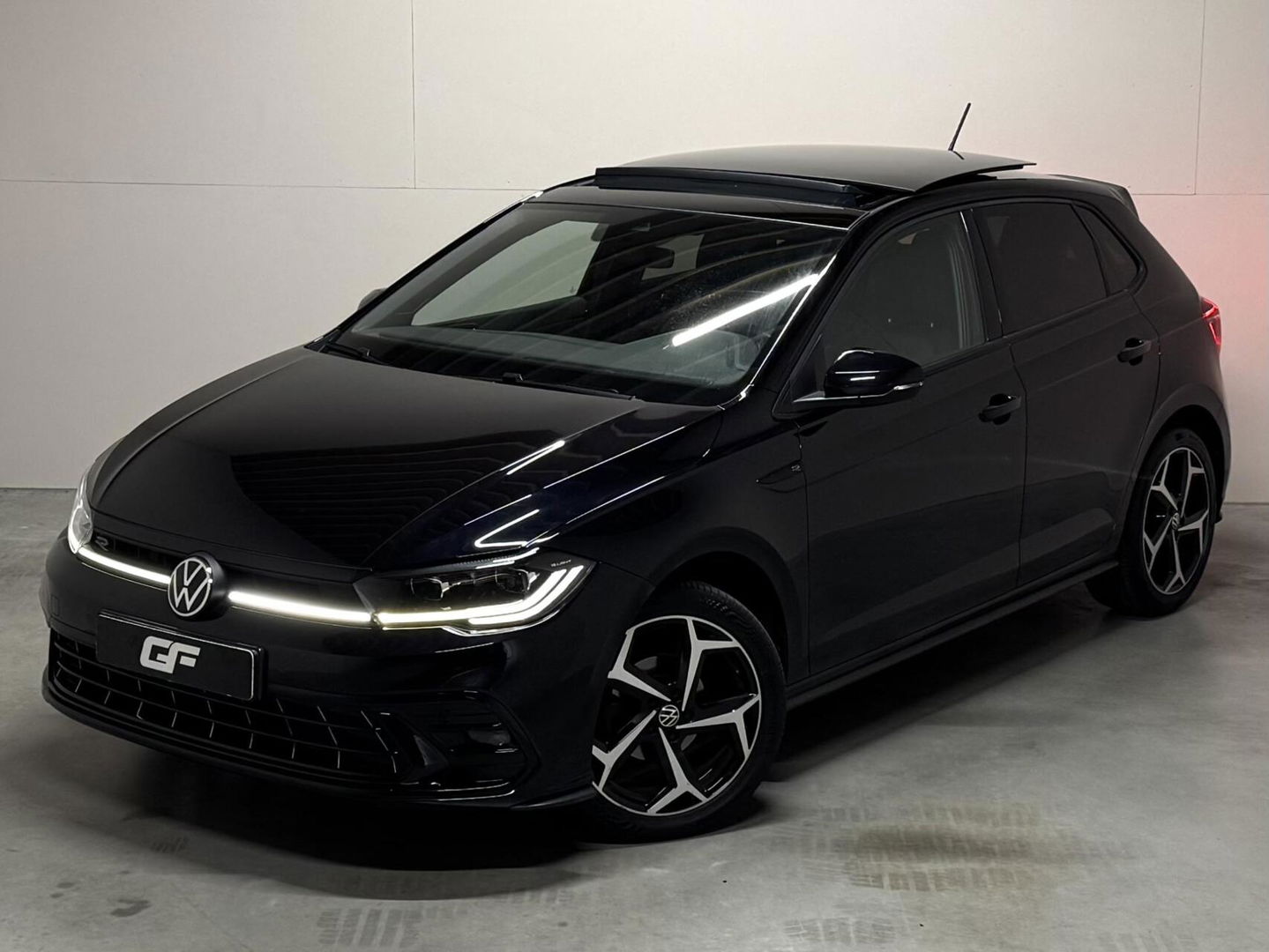 Volkswagen Polo 1.0 TSI R-Line Pano Virtual DSG Carplay NAP