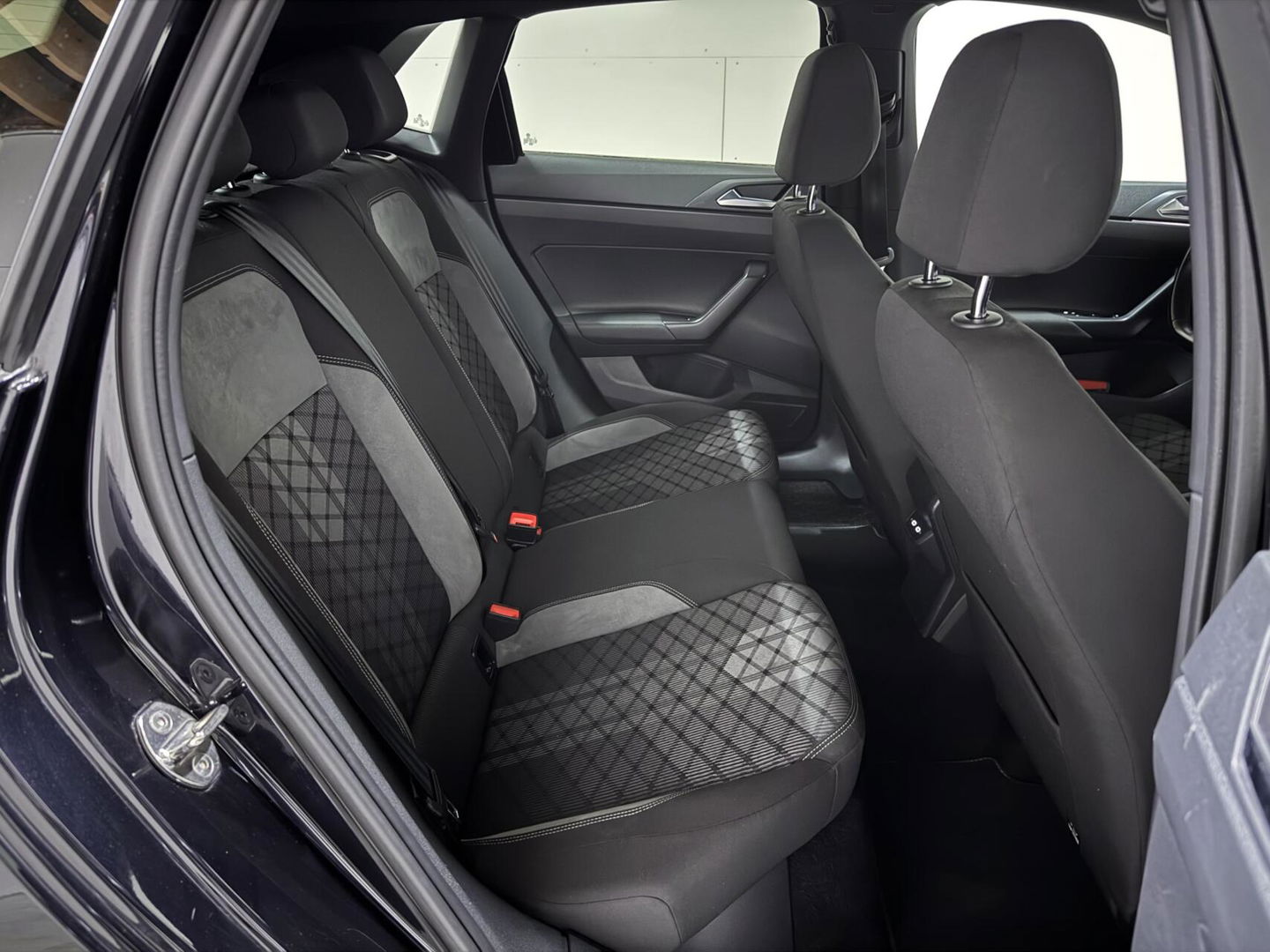 Volkswagen Polo 1.0 TSI R-Line Pano Virtual DSG Carplay NAP