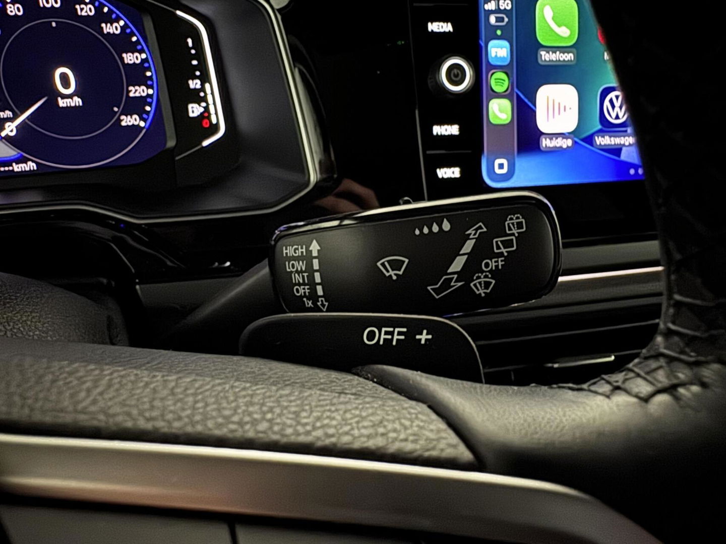 Volkswagen Polo 1.0 TSI R-Line Pano Virtual DSG Carplay NAP