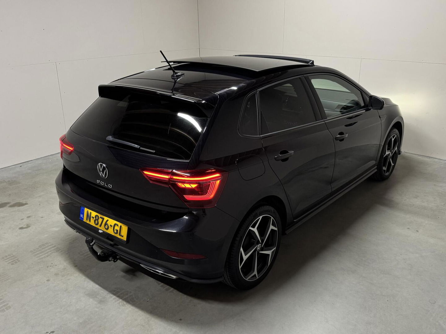 Volkswagen Polo 1.0 TSI R-Line Pano Virtual DSG Carplay NAP