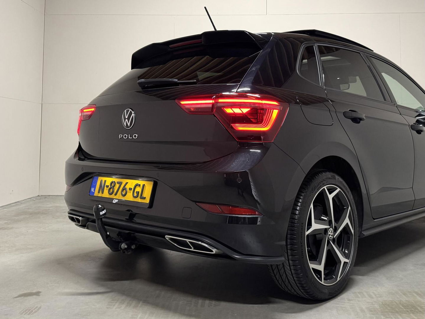 Volkswagen Polo 1.0 TSI R-Line Pano Virtual DSG Carplay NAP