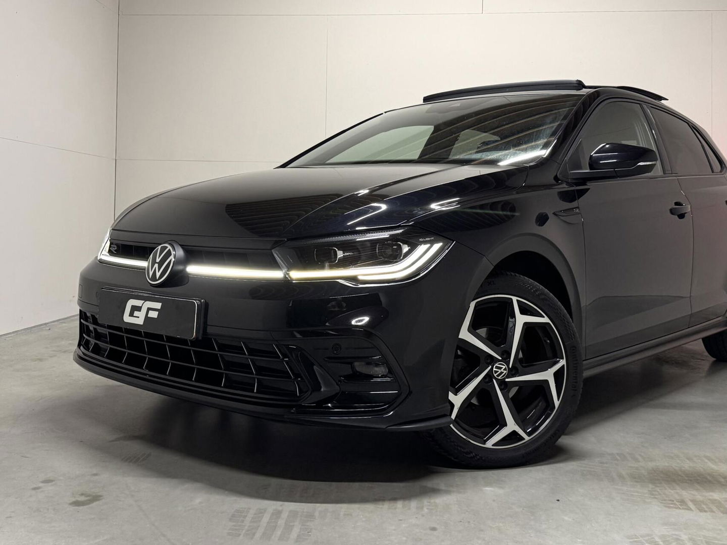 Volkswagen Polo 1.0 TSI R-Line Pano Virtual DSG Carplay NAP