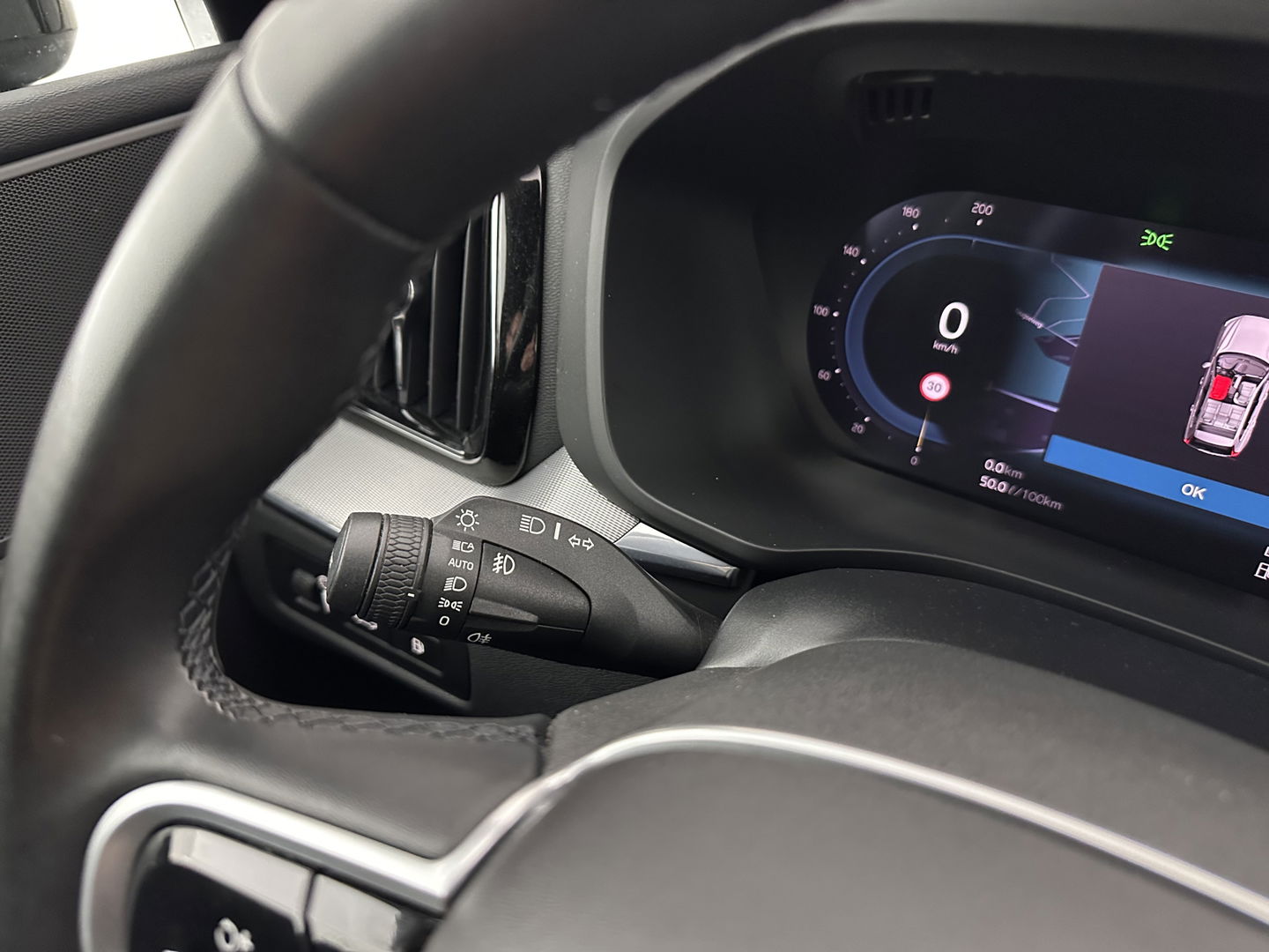 Volvo XC60 2.0 T6 AWD R-Design (Plug-In) (INCL-BTW) Aut. *PANO | LEATHER | FULL-LED | MEMORY-PACK | DIGI-COCKPIT | KEYLESS | CAMERA | BLINDSPOT | HEATED-SPORTSEATS | NAVI-FULLMAP | ECC | PDC | ADAPTIVE-CRUISE | MODEL 2022 | TOWBAR*