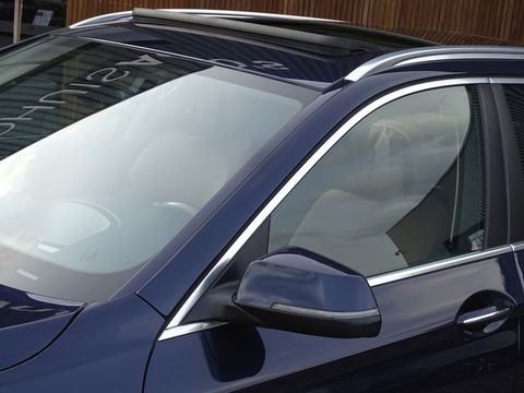 BMW 5 Serie Touring 530xd 259PK / High Executive / LED / LCI