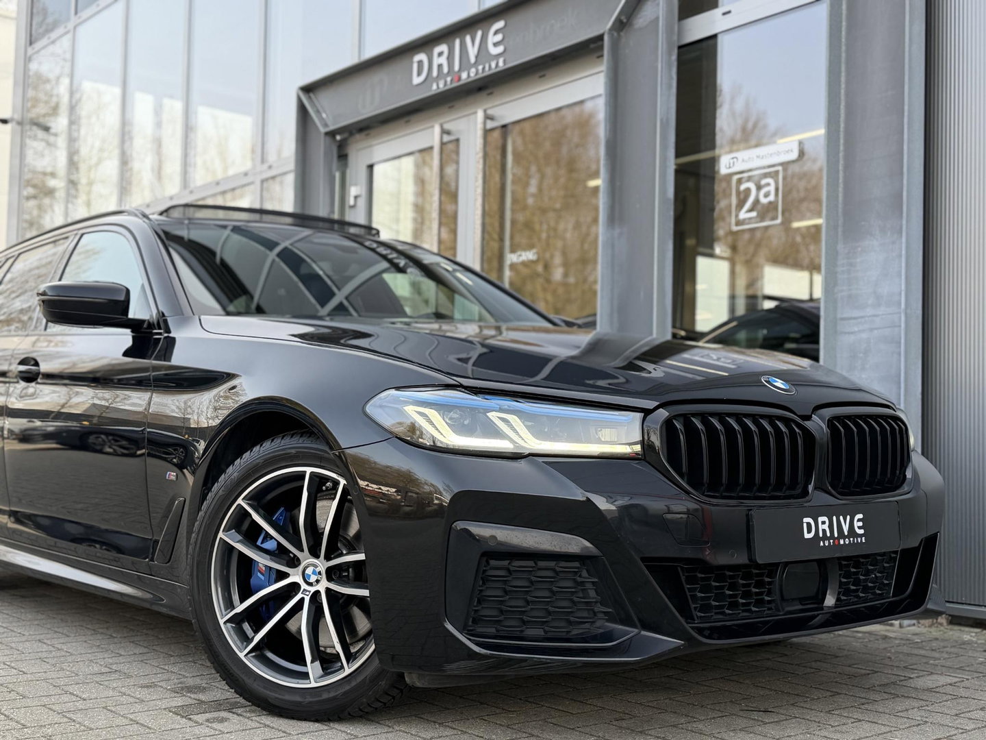 BMW 5 Serie Touring 530e xDrive High Ex. M-Sport |Pano|CoPilot|Integral Act. Steering HUD|Laser|