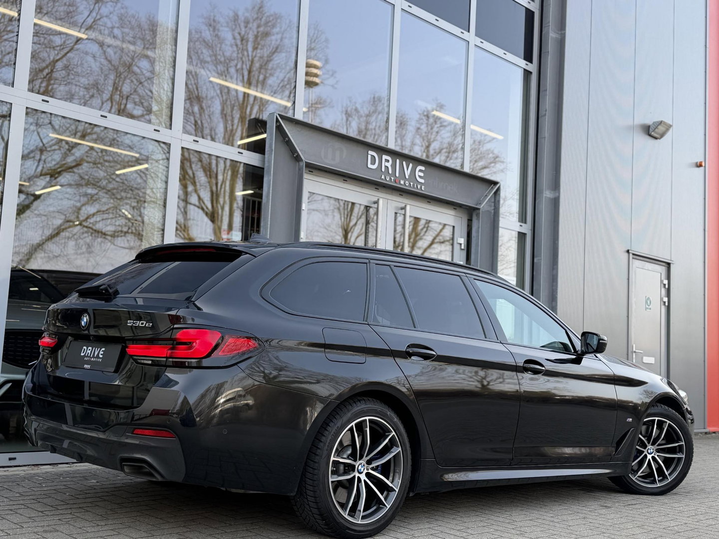 BMW 5 Serie Touring 530e xDrive High Ex. M-Sport |Pano|CoPilot|Integral Act. Steering HUD|Laser|