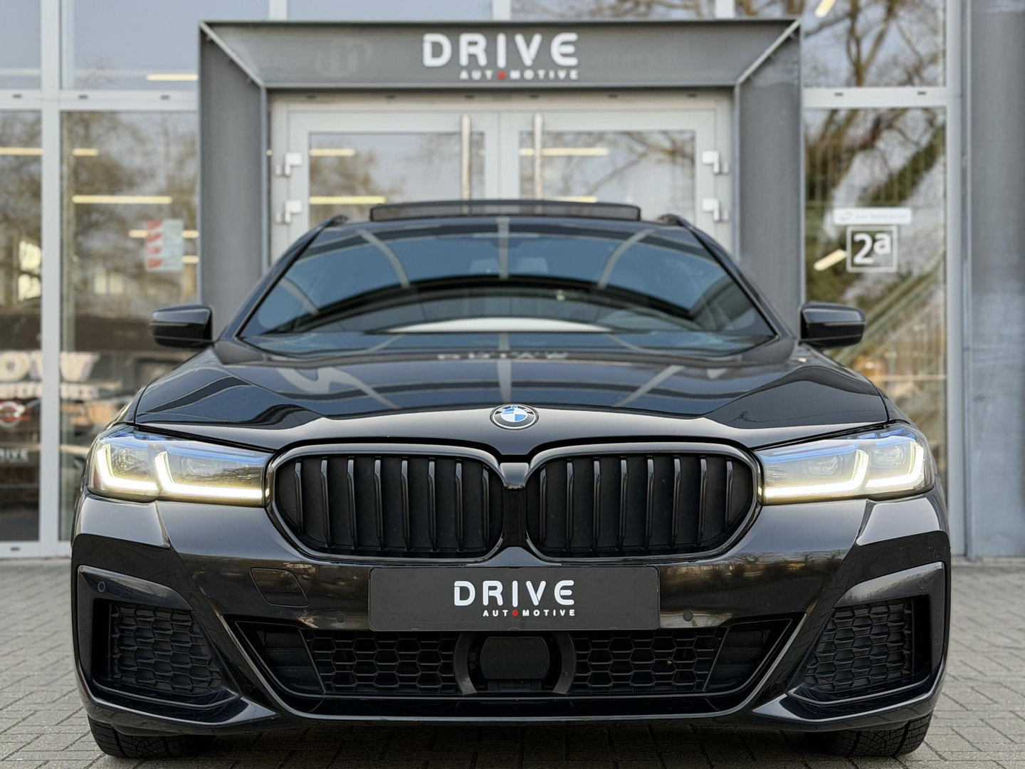 BMW 5 Serie Touring 530e xDrive High Ex. M-Sport |Pano|CoPilot|Integral Act. Steering HUD|Laser|