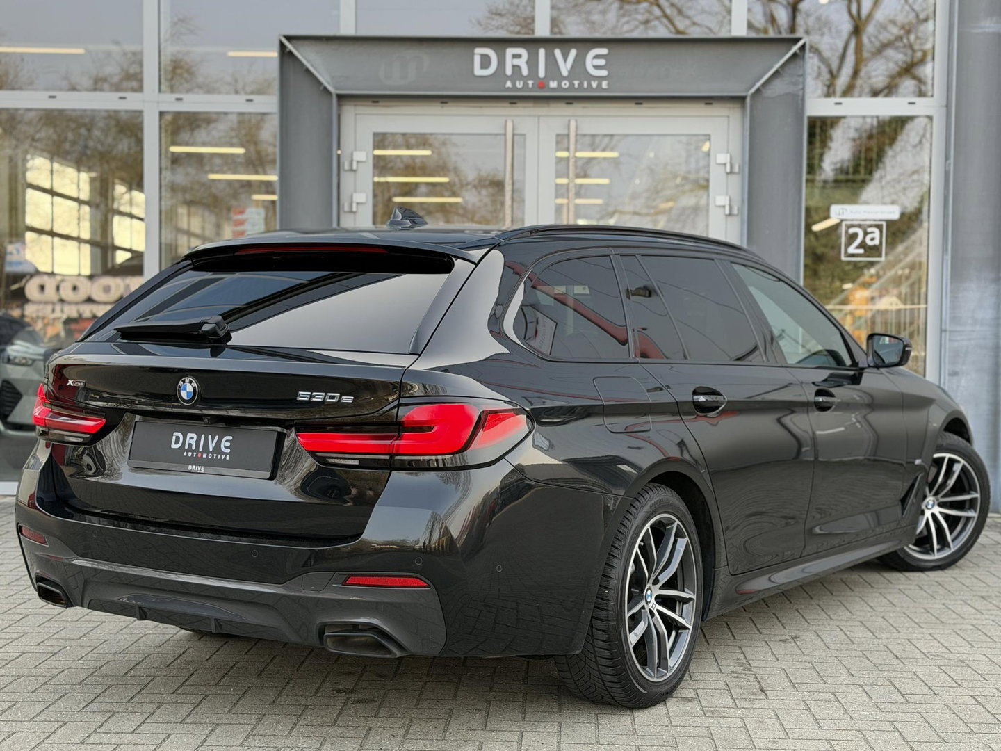 BMW 5 Serie Touring 530e xDrive High Ex. M-Sport |Pano|CoPilot|Integral Act. Steering HUD|Laser|
