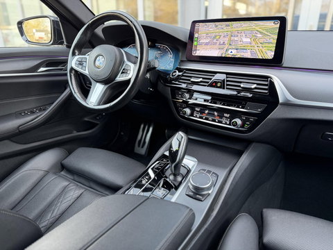 BMW 5 Serie Touring 530e xDrive High Ex. M-Sport |Pano|CoPilot|Integral Act. Steering HUD|Laser|